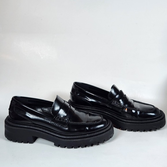 Massimo Dutti Glossy Black Loafers - Picture 3 of 8